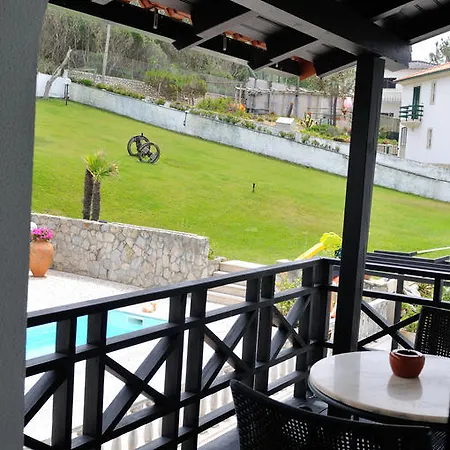 Konukevi Residencia Agua De Madeiros 2*
