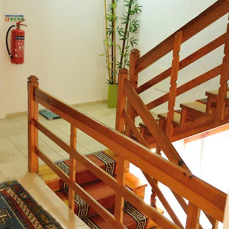 Konukevi Residencia Agua De Madeiros